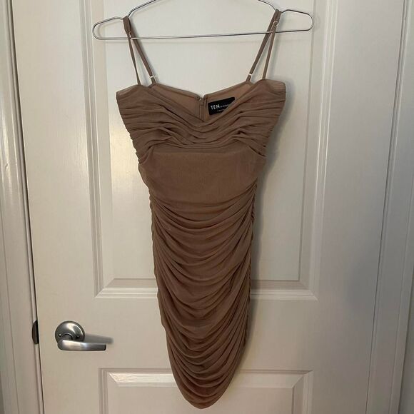 Aritzia Women's Tan and Brown Dress - Picture 3 of 6